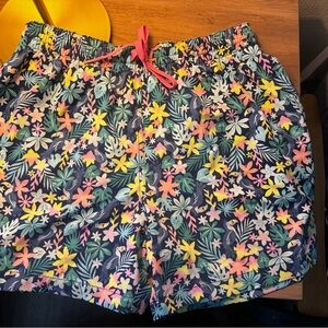 Chubbies Tucan Floral Print Swim Board Shorts - Multicolor
